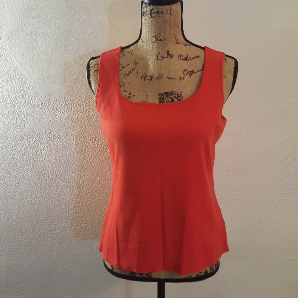 Flowery lace like jacket with tank top. Drawstring